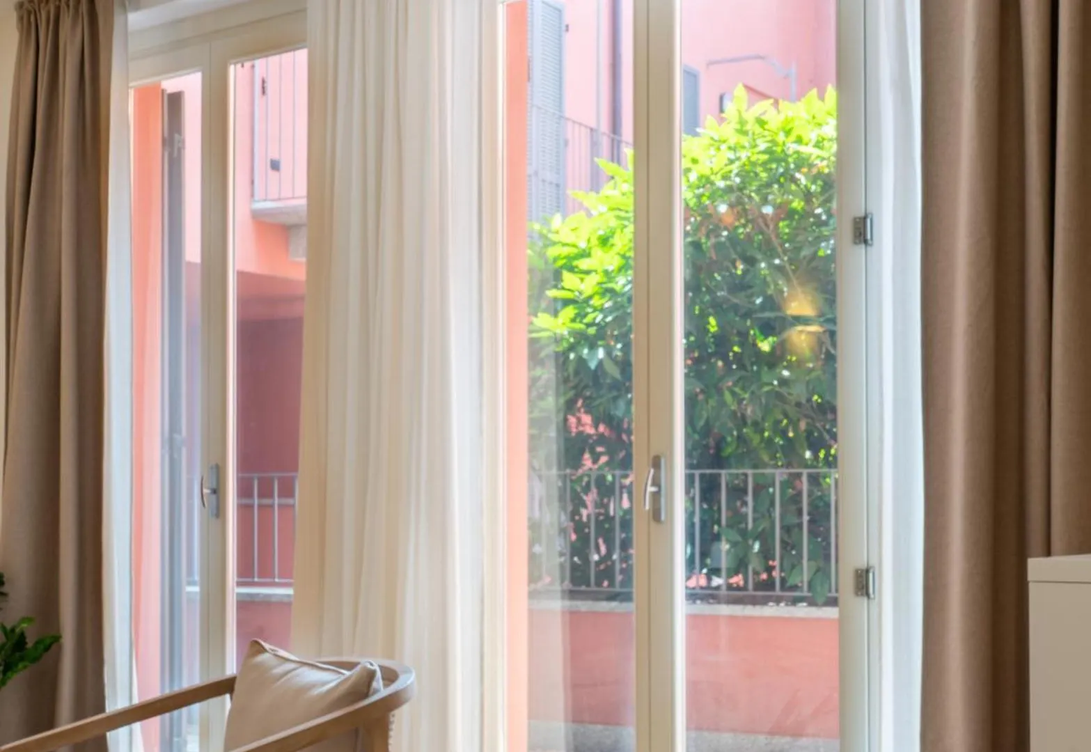 Suite At The Tower - 20 Minutes From Milan And Como, 10 Minutes From Monza Seregno 0*,  Ιταλία